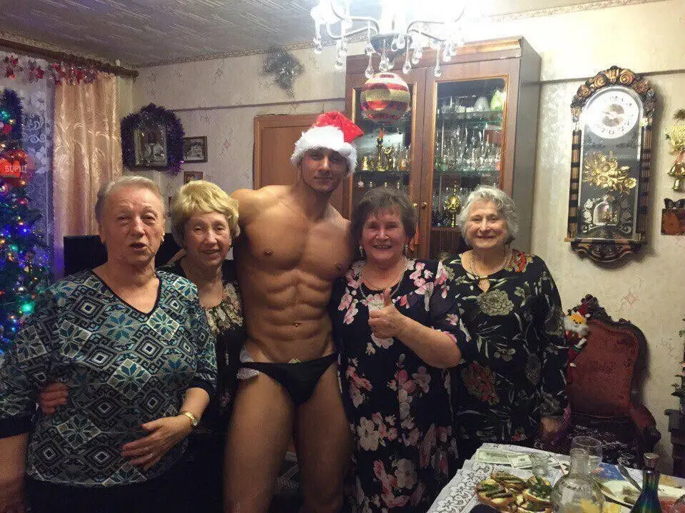 Стриптизер-бабушки-NSFW-3600145.webp